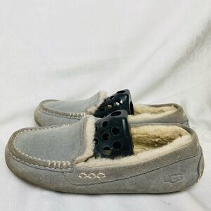 UGG Women's Moccasin Slippers Gray Suede Shearling Lined Comfort Slip-On Size11W